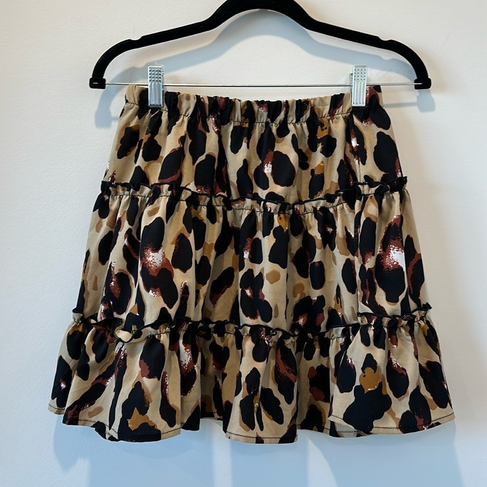 Women’s Leopard Print Mini Skirt Ruffle Tiered Short Festival Bubble Hem Small - Picture 1 of 4